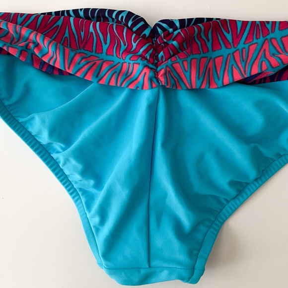 Sunsets Daybreak Turquoise Blue Fading Coral Ruching Bikini Bottoms NWT Small - Picture 4 of 10